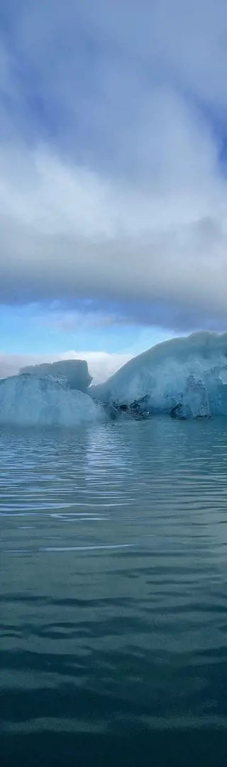 Eisberge in der Gletscherlagune